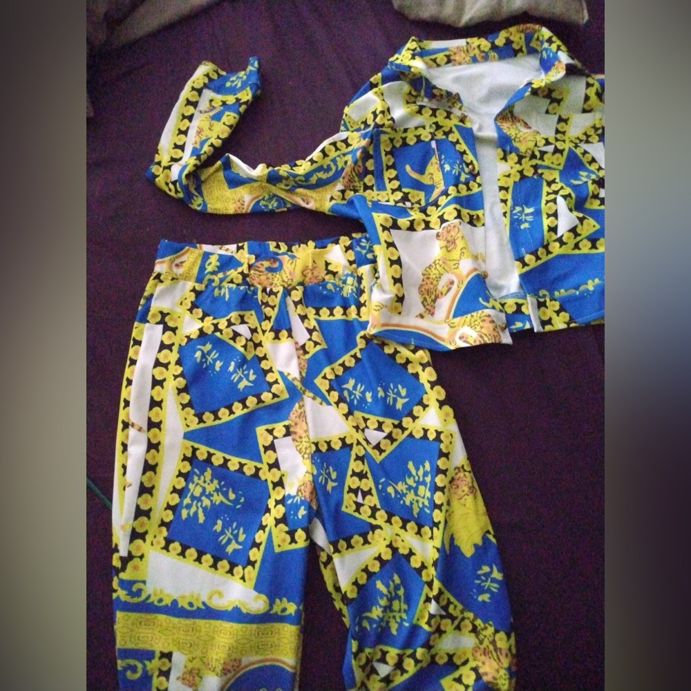 Two piece set